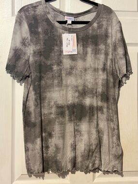 LuLaRoe Kelly Tie-Dye Ribbed Short Sleeve Top - Gray